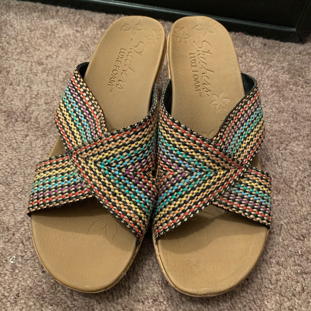 Skechers Luxefoam wedge sandal
